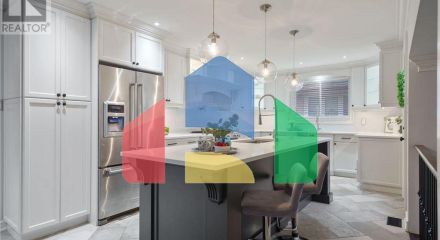 Residential - Single Family Home - Hamilton, Canada - Canada