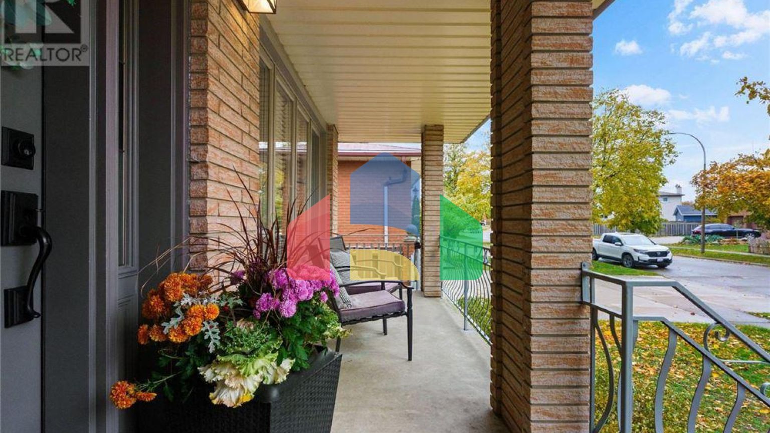 Residential - Single Family Home - Hamilton, Canada - Canada