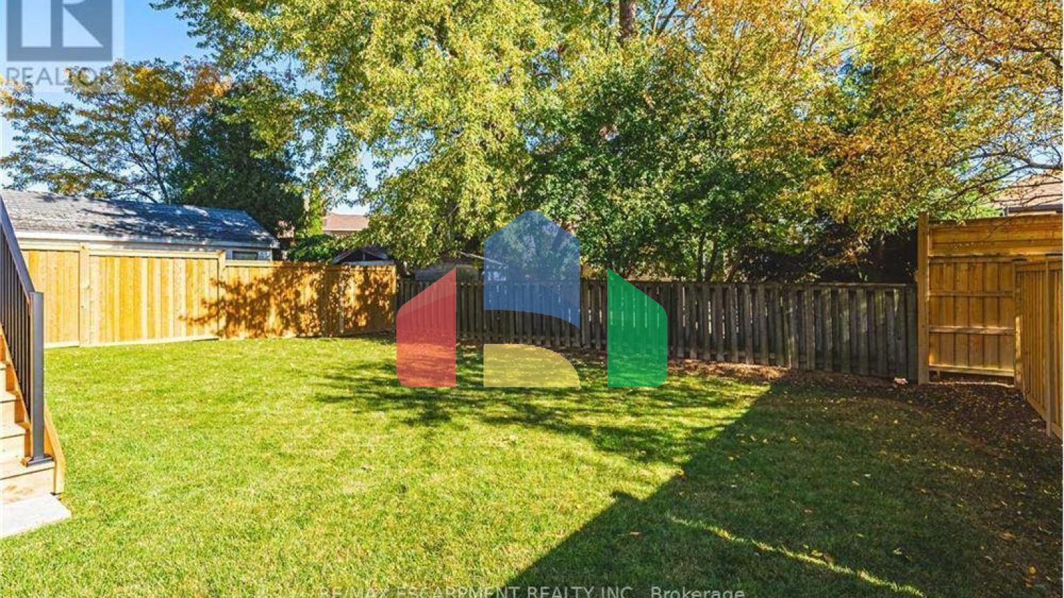 Residential - Single Family Home - Hamilton, Canada - Canada