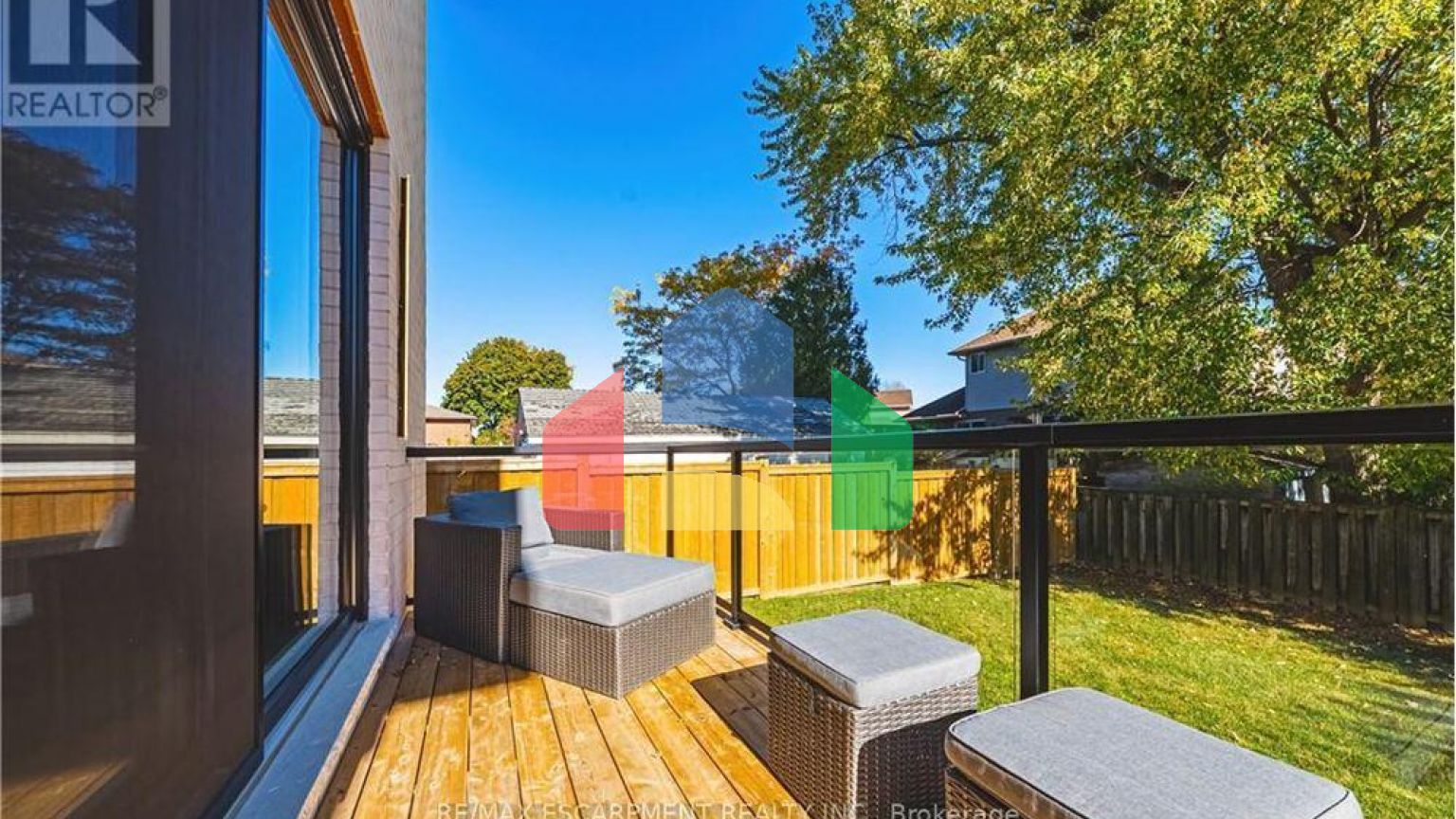 Residential - Single Family Home - Hamilton, Canada - Canada