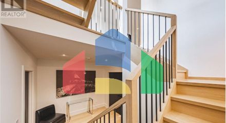 Residential - Single Family Home - Hamilton, Canada - Canada