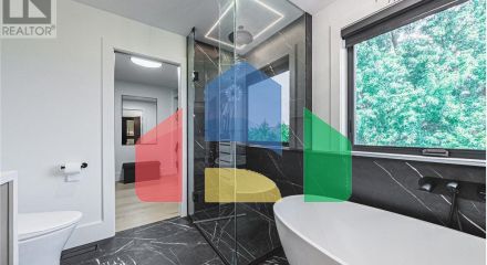 Residential - Single Family Home - Hamilton, Canada - Canada