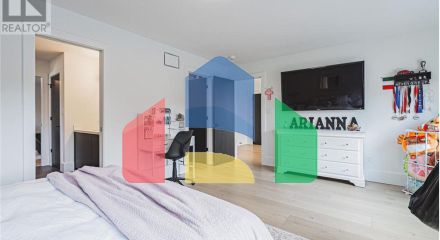 Residential - Single Family Home - Hamilton, Canada - Canada