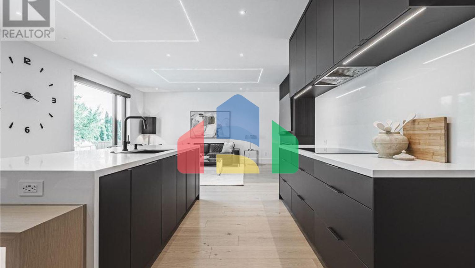 Residential - Single Family Home - Hamilton, Canada - Canada