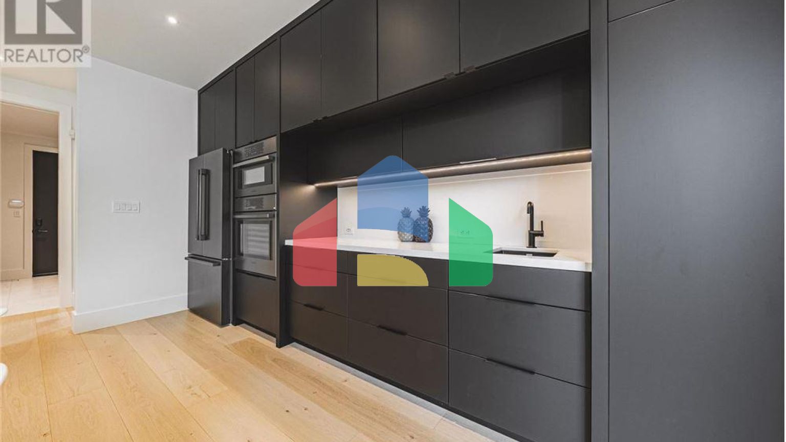 Residential - Single Family Home - Hamilton, Canada - Canada