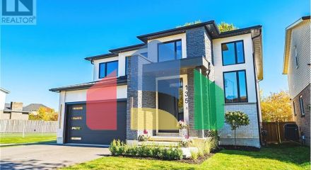 Residential - Single Family Home - Hamilton, Canada - Canada