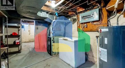 Residential - Single Family Home - Hamilton, Canada - Canada