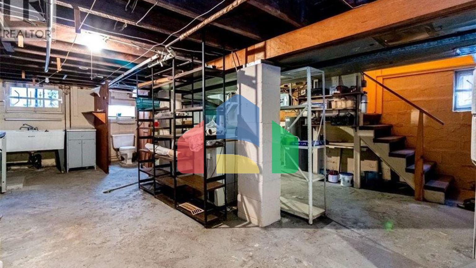 Residential - Single Family Home - Hamilton, Canada - Canada