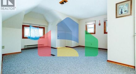 Residential - Single Family Home - Hamilton, Canada - Canada