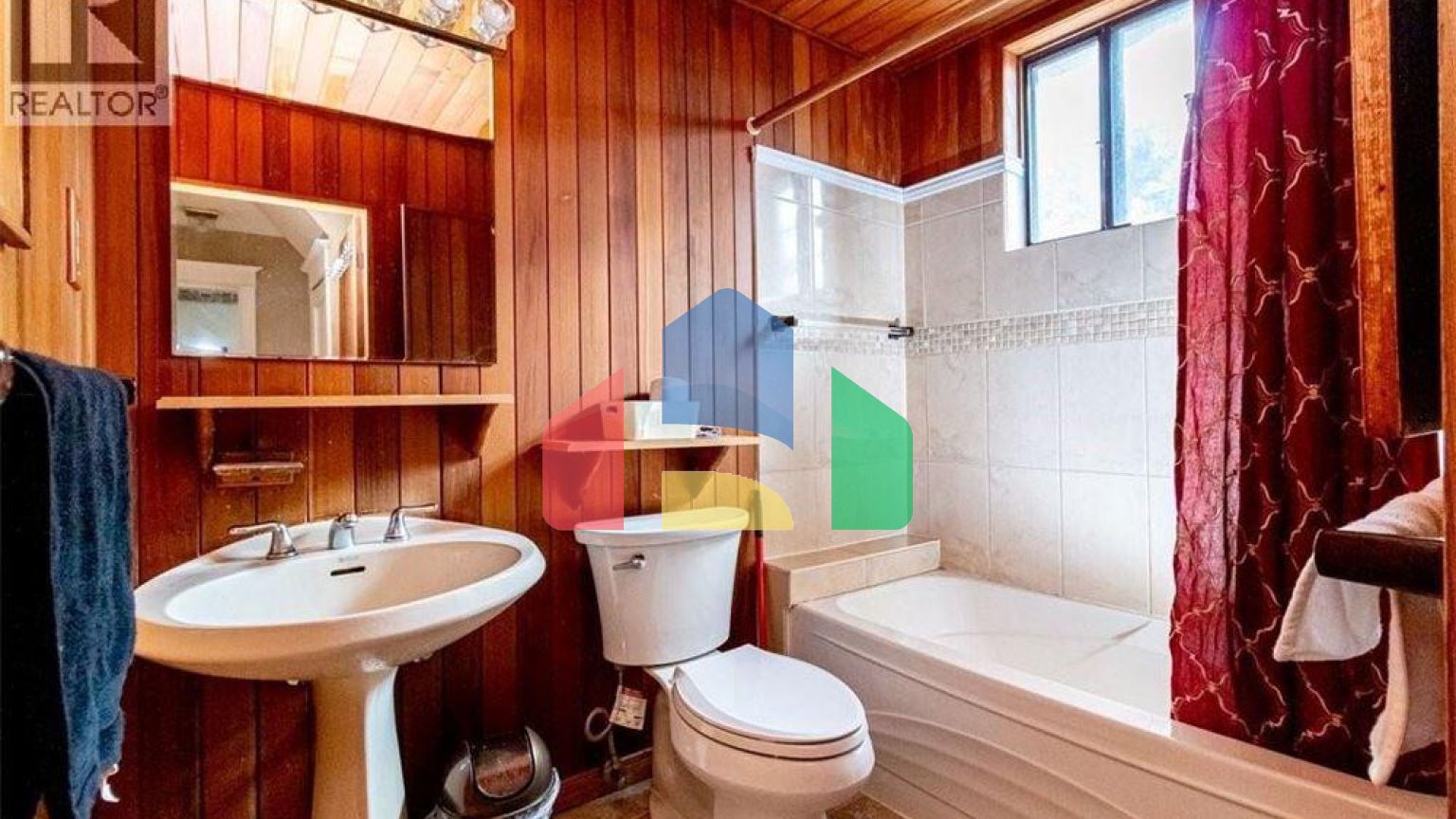 Residential - Single Family Home - Hamilton, Canada - Canada