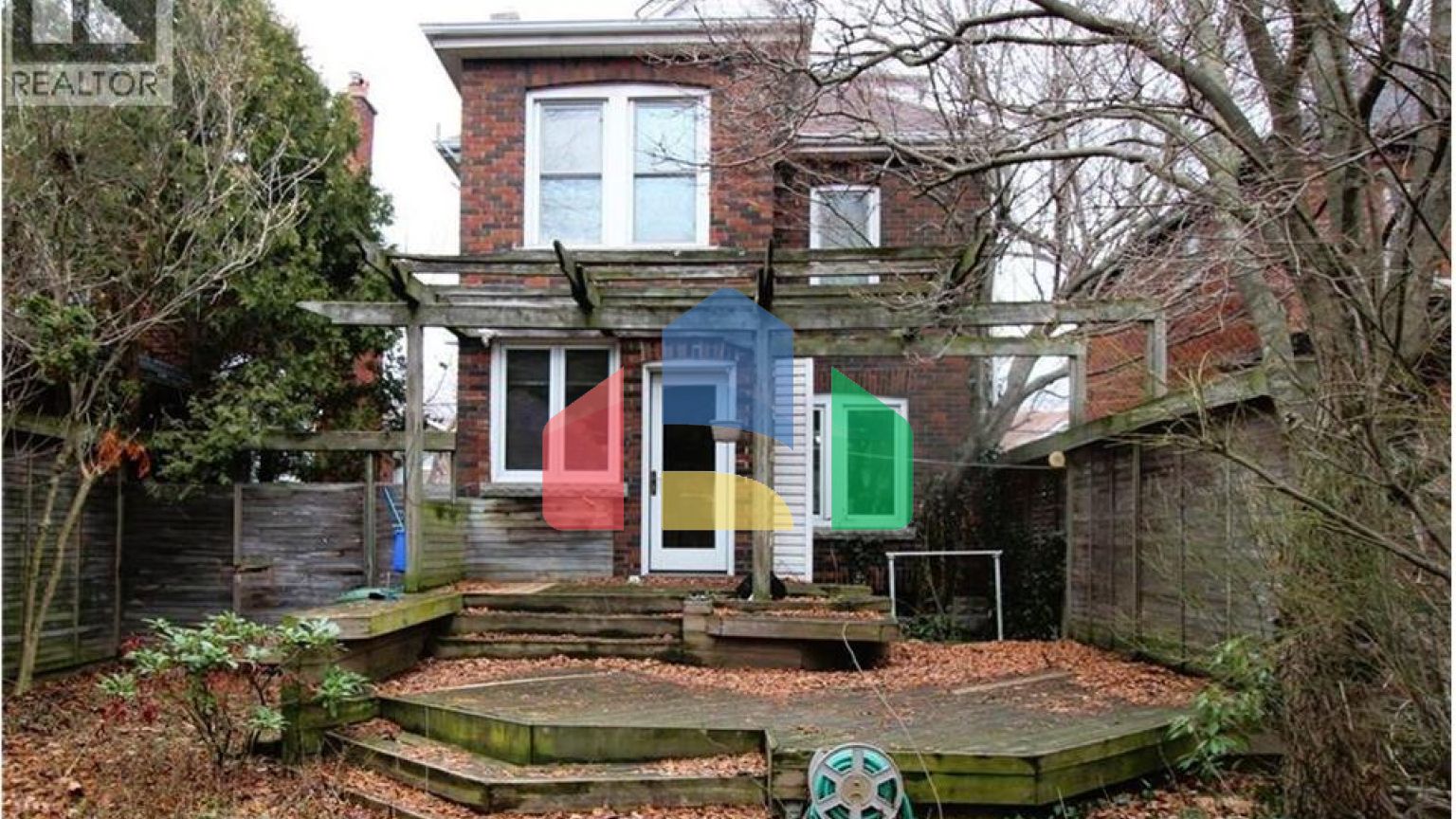 Residential - Single Family Home - Hamilton, Canada - Canada