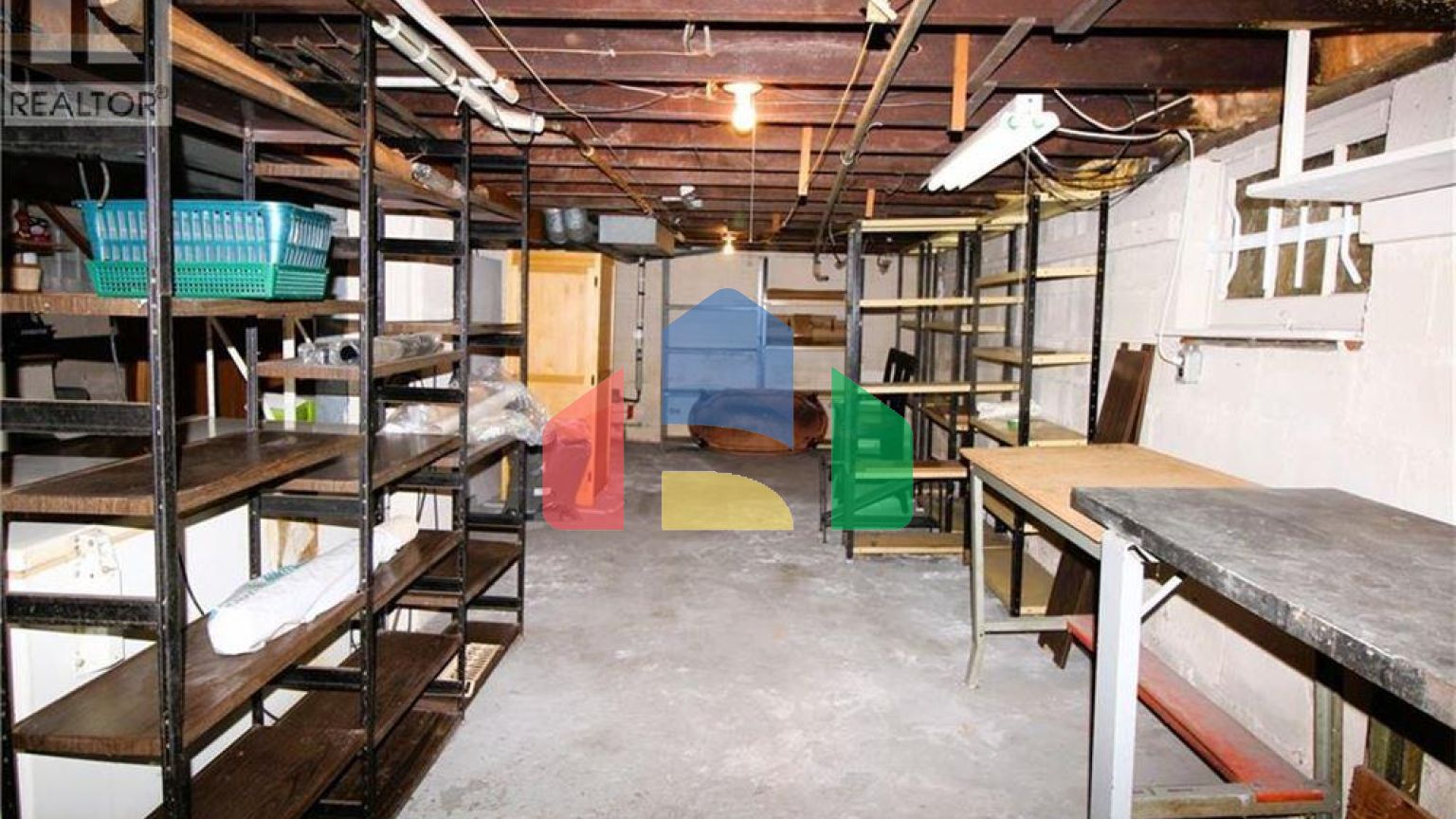 Residential - Single Family Home - Hamilton, Canada - Canada