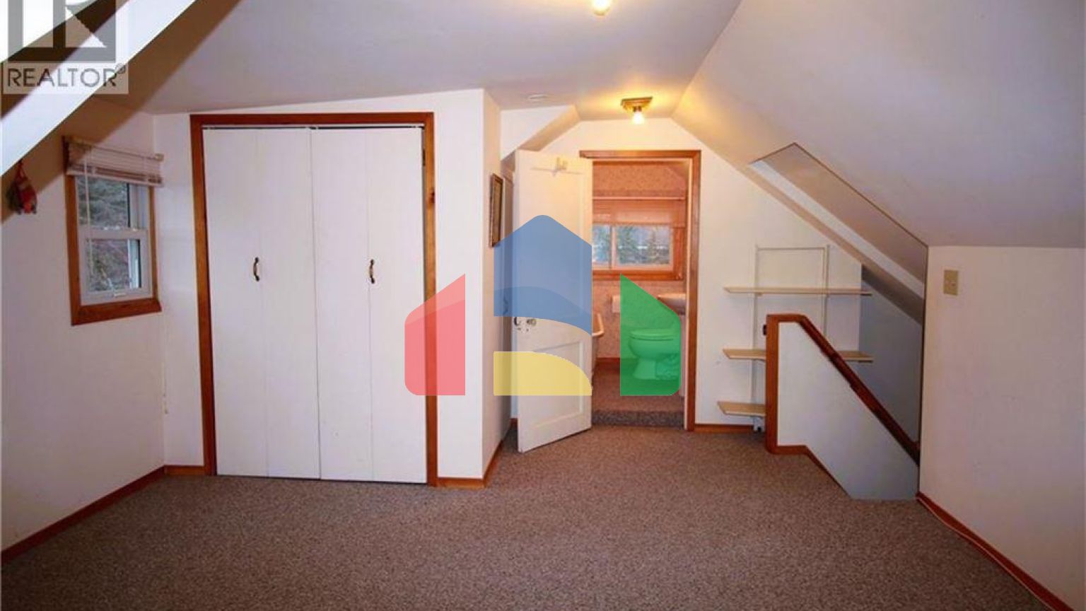 Residential - Single Family Home - Hamilton, Canada - Canada