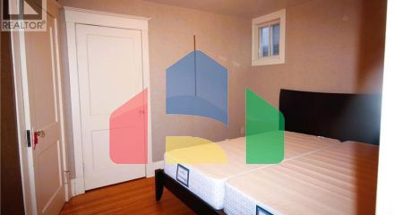 Residential - Single Family Home - Hamilton, Canada - Canada