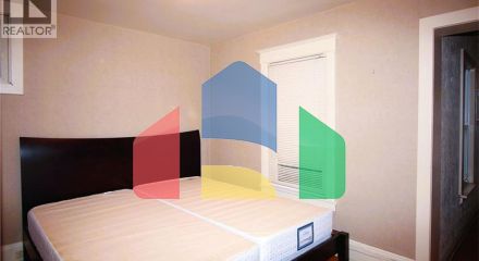 Residential - Single Family Home - Hamilton, Canada - Canada