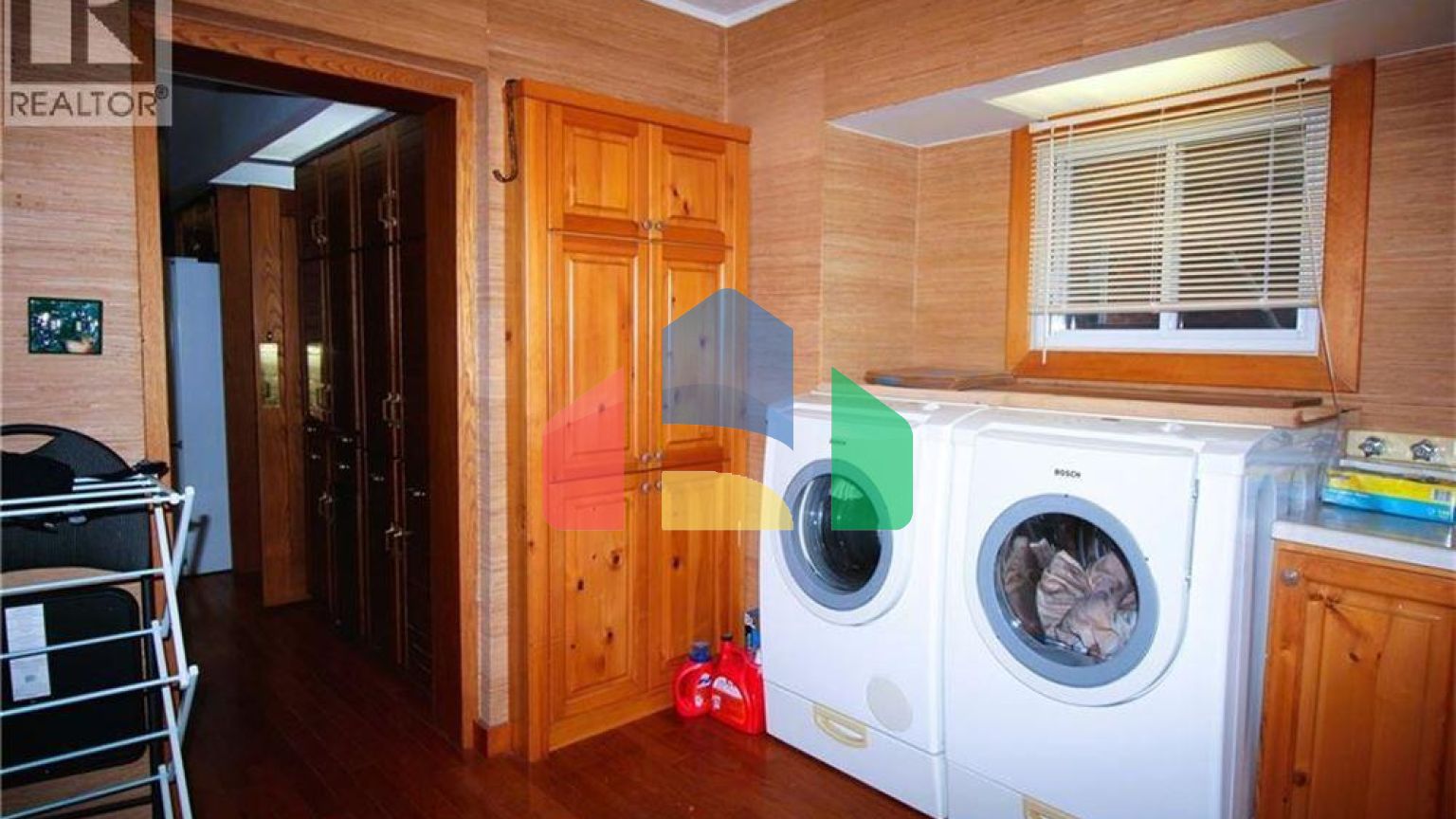 Residential - Single Family Home - Hamilton, Canada - Canada