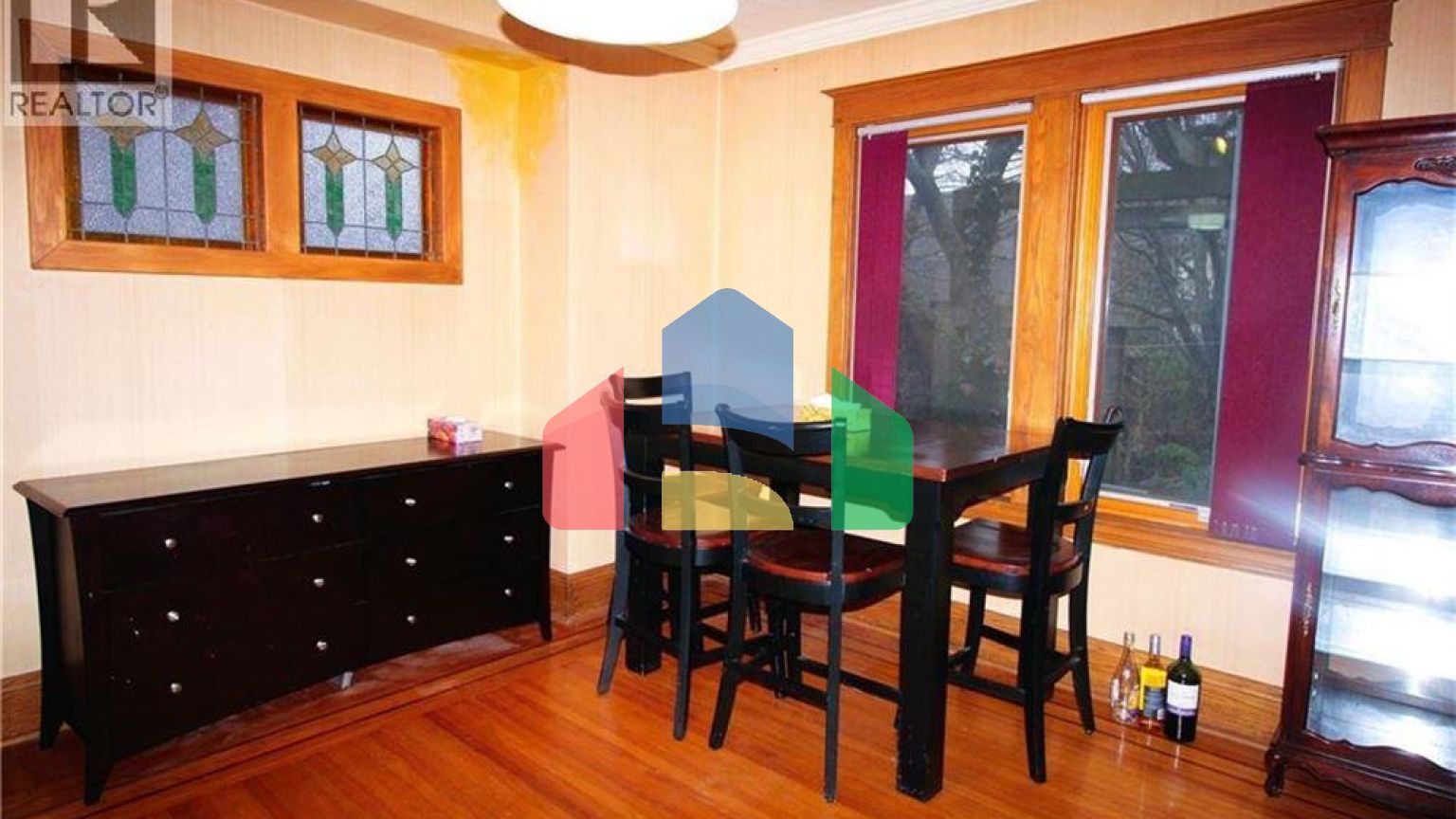 Residential - Single Family Home - Hamilton, Canada - Canada