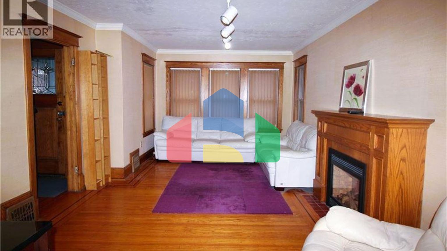 Residential - Single Family Home - Hamilton, Canada - Canada