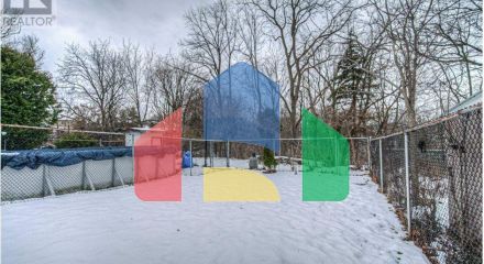 Residential - Single Family Home - Hamilton, Canada - Canada