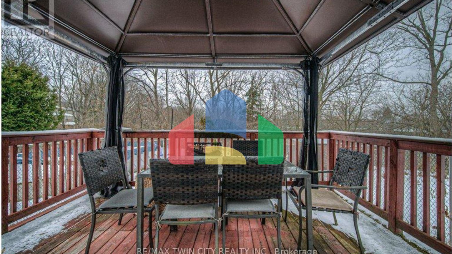 Residential - Single Family Home - Hamilton, Canada - Canada