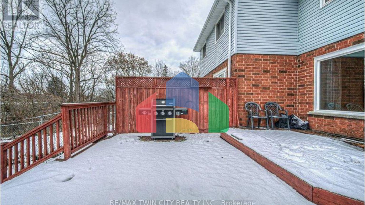 Residential - Single Family Home - Hamilton, Canada - Canada