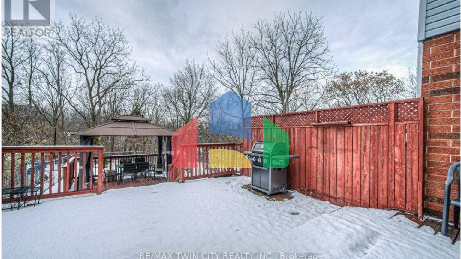 Residential - Single Family Home - Hamilton, Canada - Canada