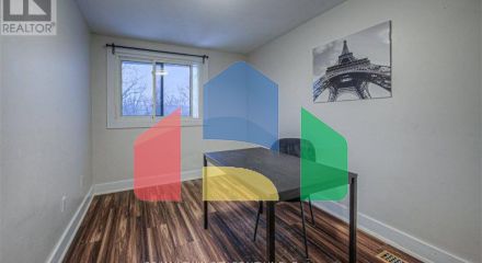 Residential - Single Family Home - Hamilton, Canada - Canada