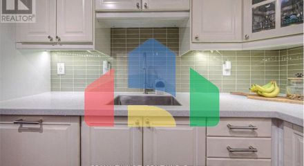 Residential - Single Family Home - Hamilton, Canada - Canada