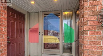 Residential - Single Family Home - Hamilton, Canada - Canada