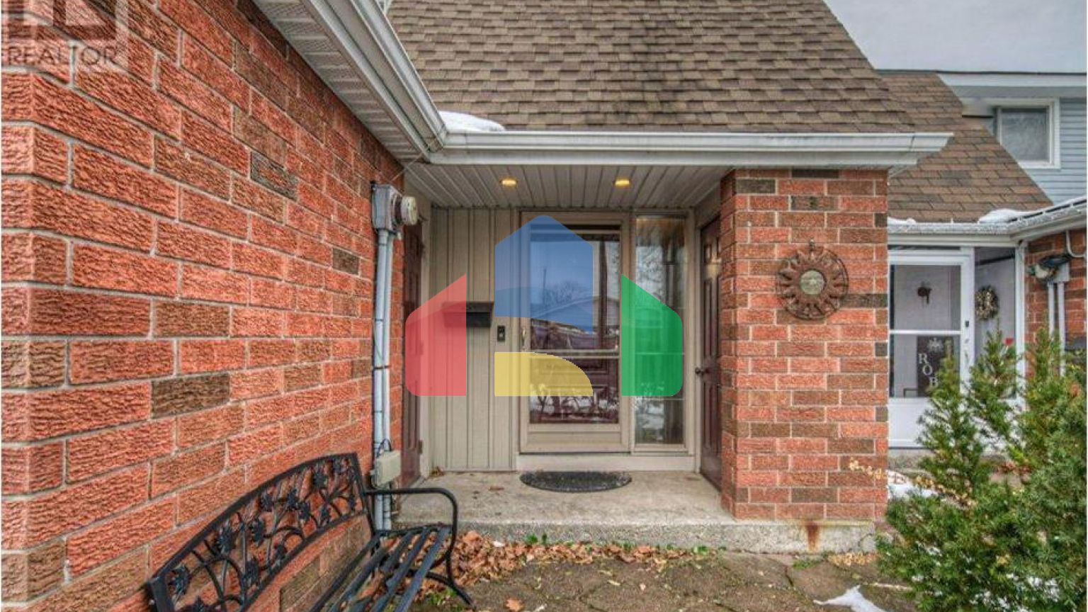 Residential - Single Family Home - Hamilton, Canada - Canada