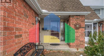 Residential - Single Family Home - Hamilton, Canada - Canada