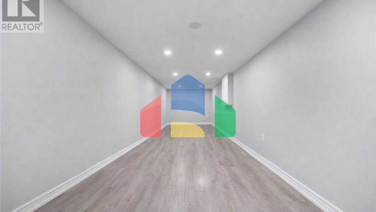 Residential - Single Family Home - Hamilton, Canada - Canada