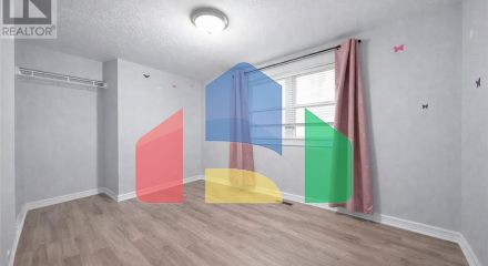 Residential - Single Family Home - Hamilton, Canada - Canada