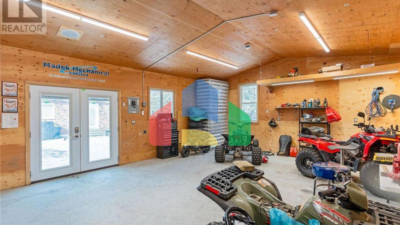 Residential - Single Family Home - Hamilton, Canada - Canada