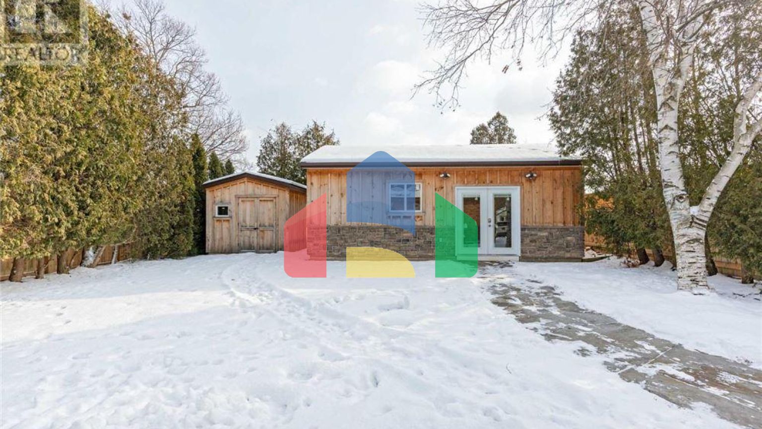 Residential - Single Family Home - Hamilton, Canada - Canada