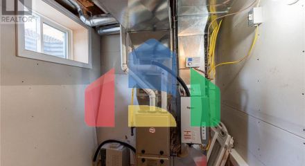 Residential - Single Family Home - Hamilton, Canada - Canada