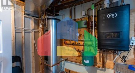 Residential - Single Family Home - Hamilton, Canada - Canada