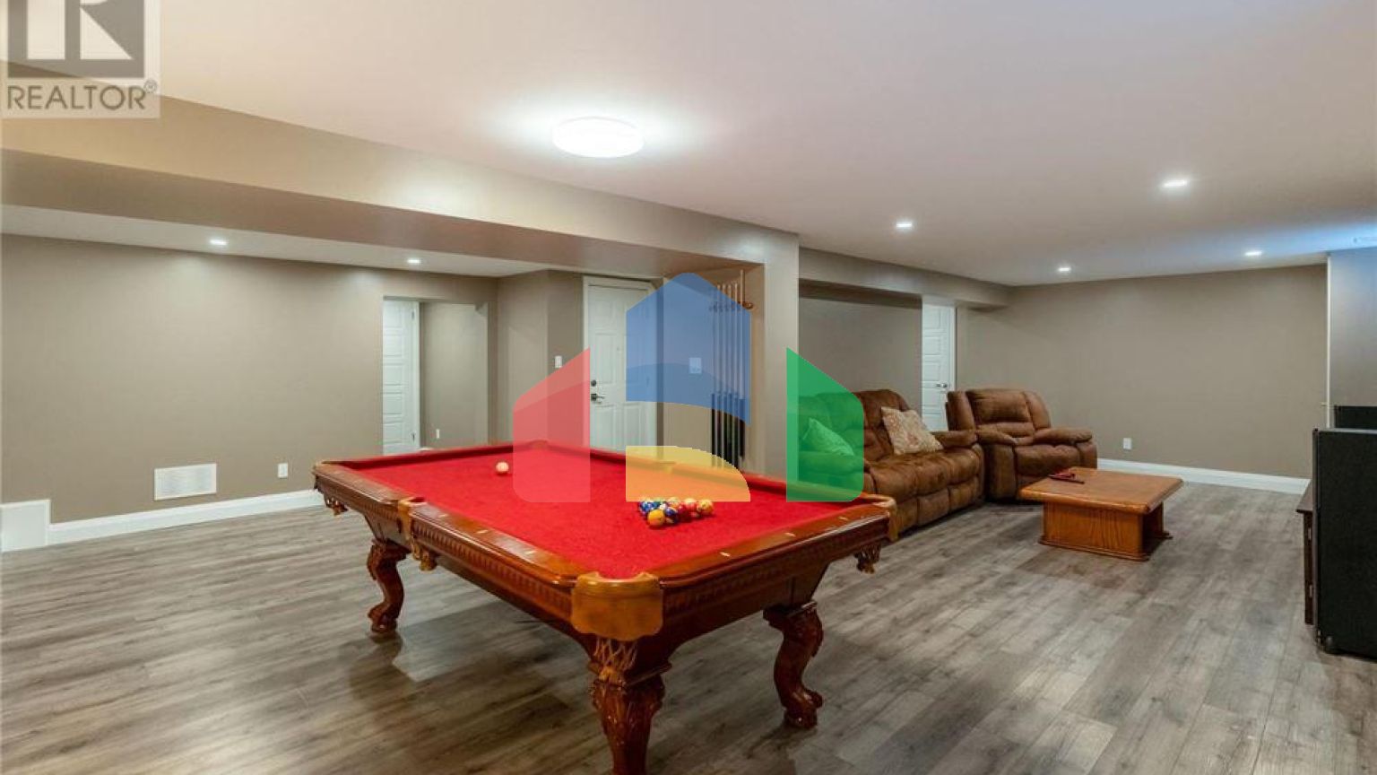 Residential - Single Family Home - Hamilton, Canada - Canada