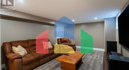 Residential - Single Family Home - Hamilton, Canada - Canada