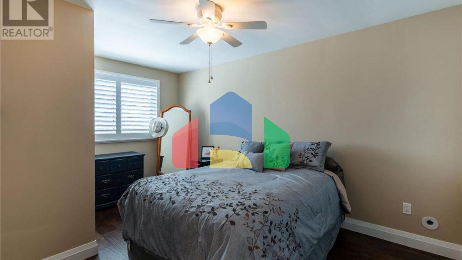 Residential - Single Family Home - Hamilton, Canada - Canada