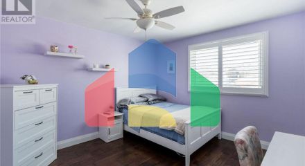 Residential - Single Family Home - Hamilton, Canada - Canada