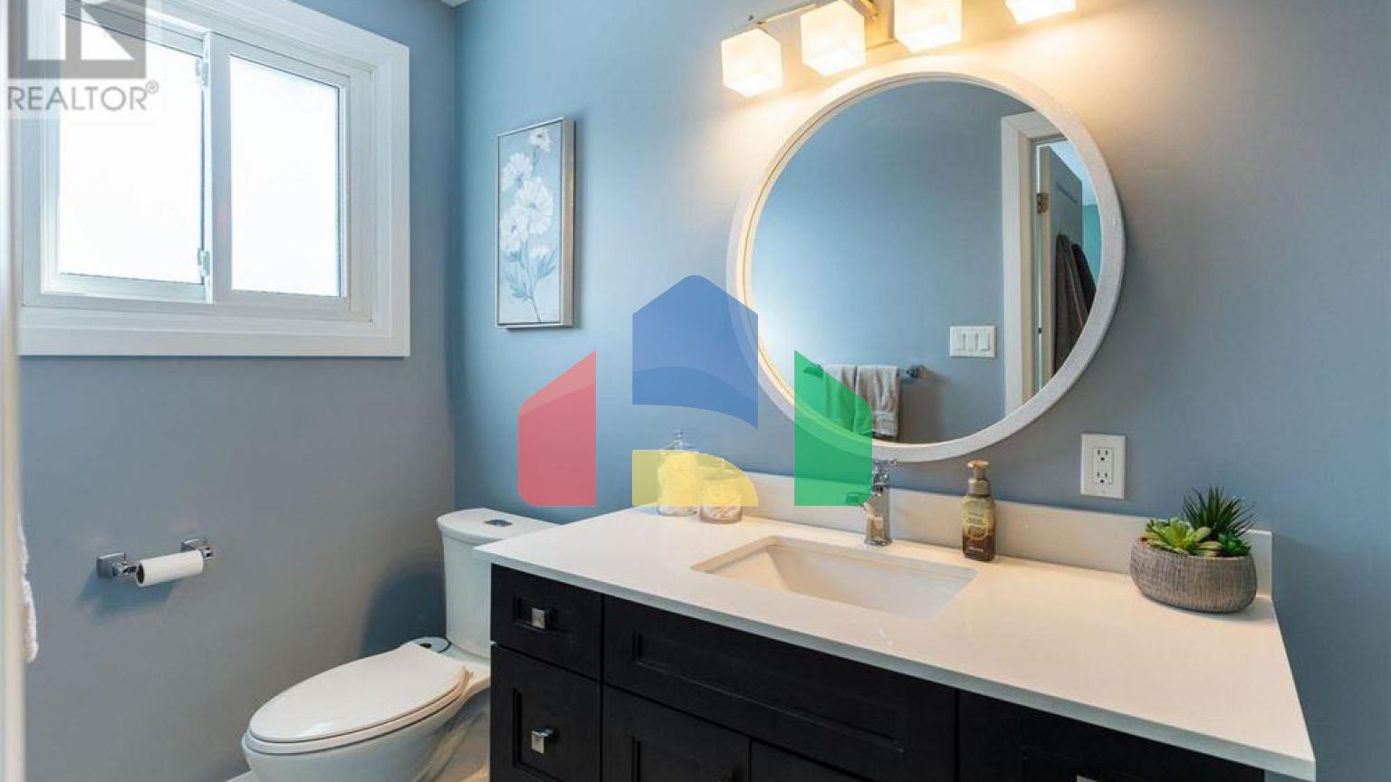 Residential - Single Family Home - Hamilton, Canada - Canada