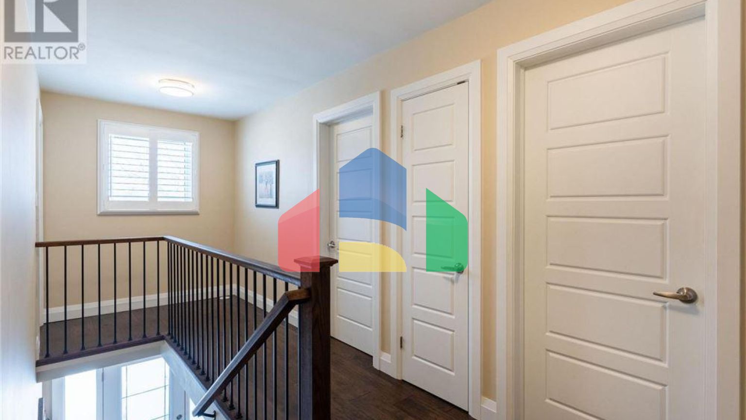 Residential - Single Family Home - Hamilton, Canada - Canada