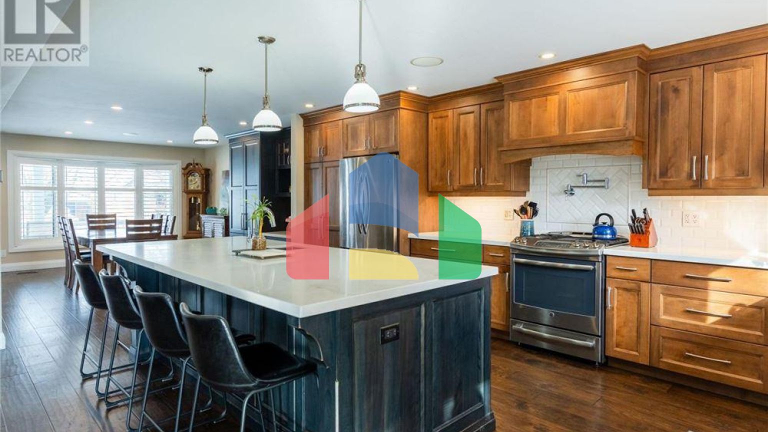 Residential - Single Family Home - Hamilton, Canada - Canada