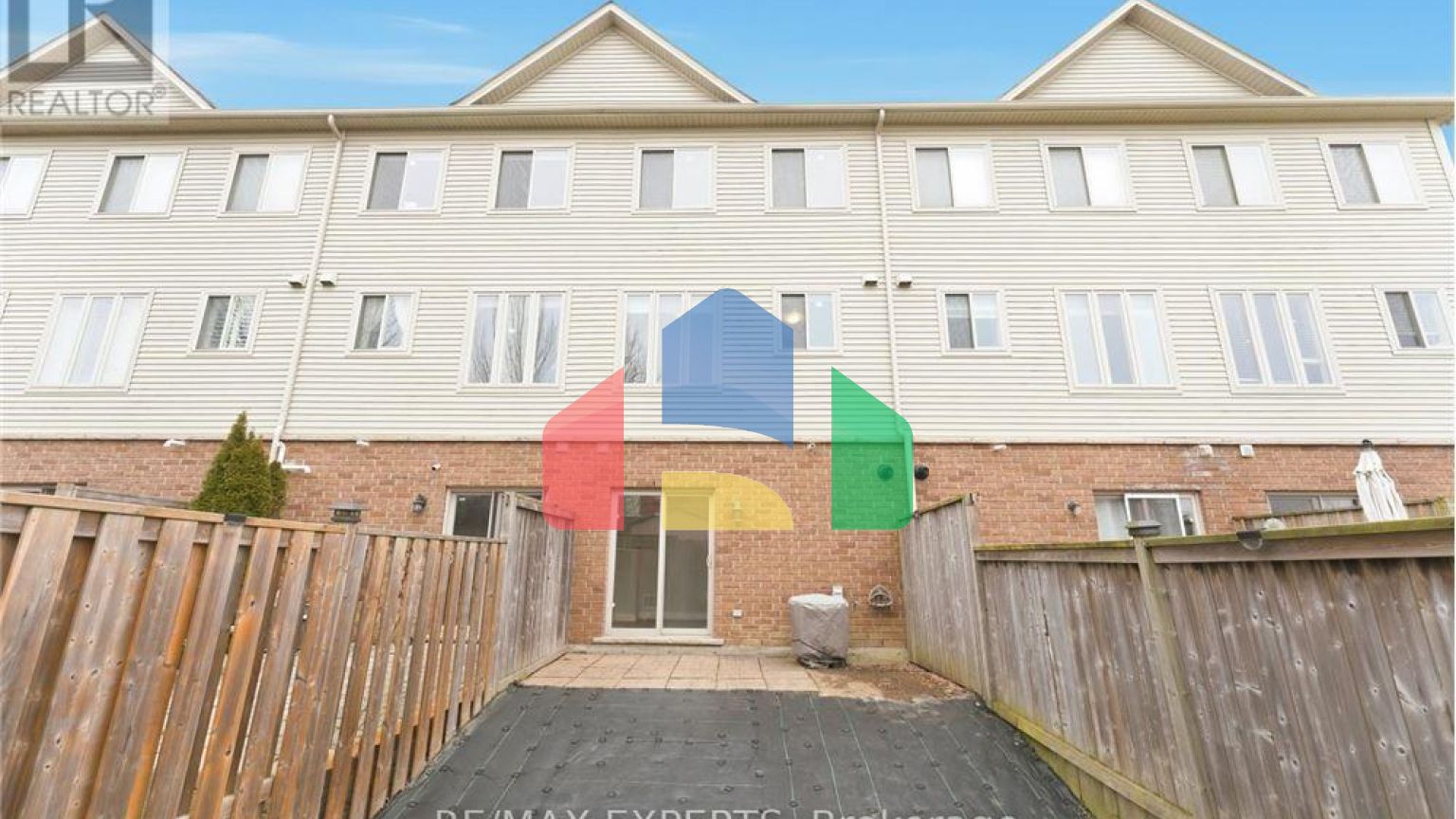 Residential - Single Family Home - Hamilton, Canada - Canada