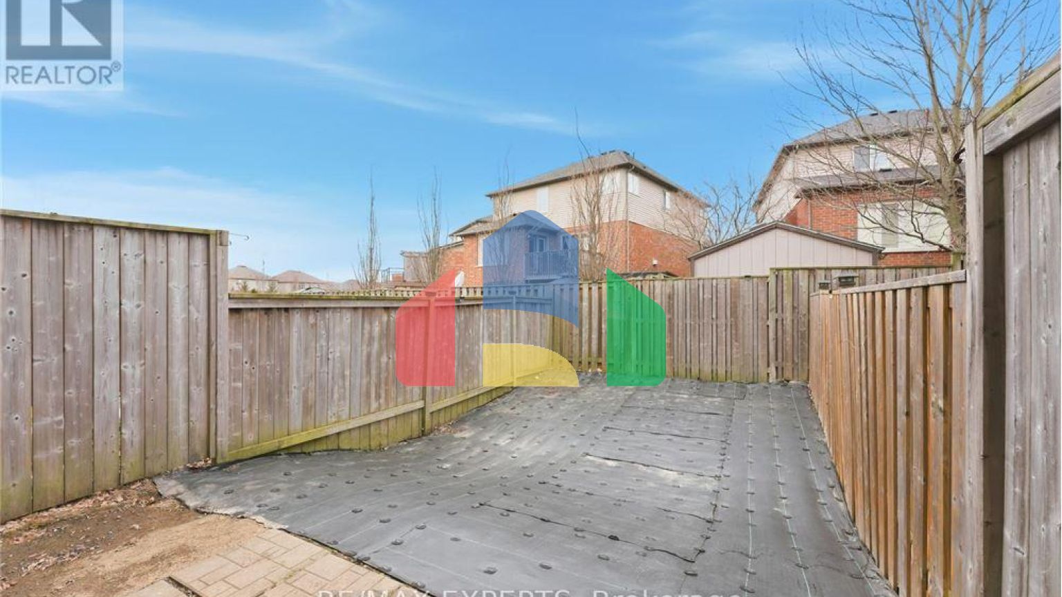 Residential - Single Family Home - Hamilton, Canada - Canada