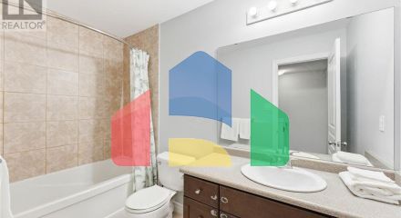 Residential - Single Family Home - Hamilton, Canada - Canada