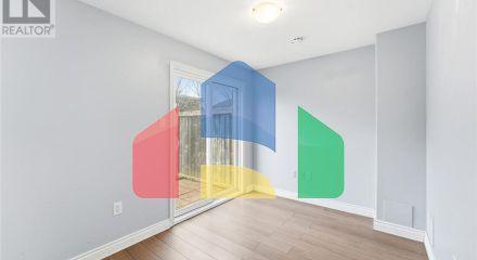 Residential - Single Family Home - Hamilton, Canada - Canada