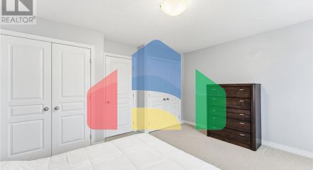 Residential - Single Family Home - Hamilton, Canada - Canada