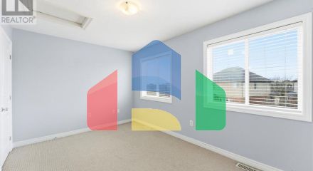 Residential - Single Family Home - Hamilton, Canada - Canada